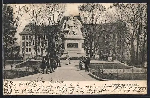 AK Basel, Strassburger Denkmal, davor Besucher