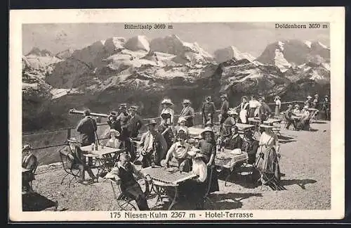 AK Niesen-Kulm, Hotel-Terrasse mit Gästen und Panorama mit Blümlisalp