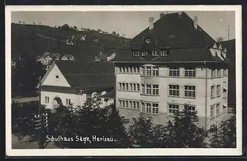 AK Herisau, Säge, Blick auf das Schulhaus