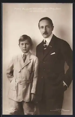 AK Prinz August Wilhelm von Preussen mit seinem Sohn Prinz Alexander Ferdinand