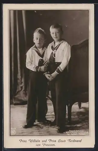 AK Prinz Wilhelm und Prinz Louis Ferdinand von Preussen in Matrosenuniformen