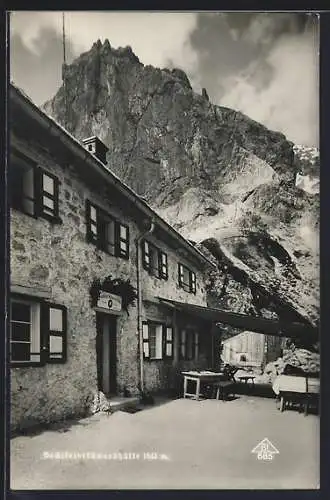 AK Dachsteinsüdwandhütte, Gebäudeansicht