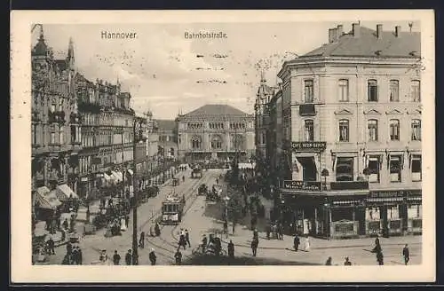 AK Hannover, Belebte Bahnhofstrasse mit Strassenbahn