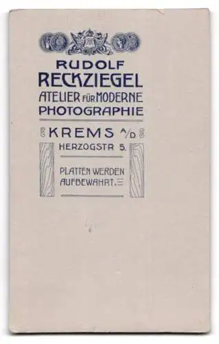 Fotografie R. Reckziegel, Krems a. D., Herzogstr. 5, Porträt einer Dame in Spitzenbluse