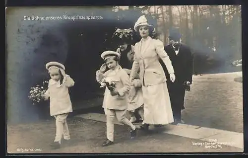 AK die Söhne von Kronprinz Wilhelm von Preussen im Matrosenanzug