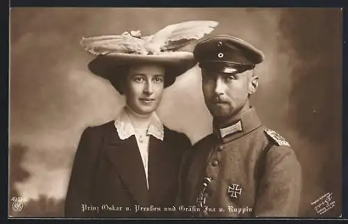 AK Prinz Oskar von Preussen mit seiner Braut Gäfin Ina von Ruppin