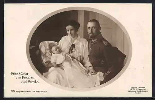 AK Prinz Oskar von Preussen mit Frau und Kind, Rahmen