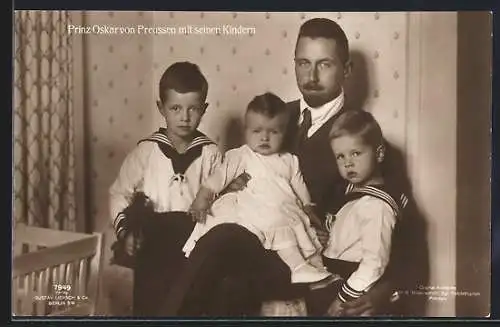 Foto-AK Prinz Oskar von Preussen mit seinen Kindern