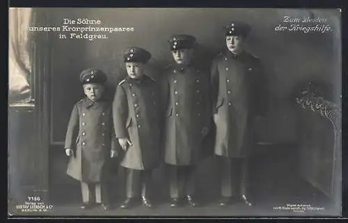 AK Prinz Wilhelm von Preussen mit seinen drei Brüdern in feldgrauer Uniform