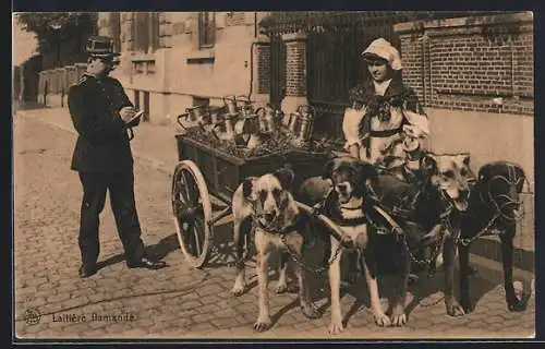 AK Laitière flamande, Händlerin mit Hundegespann, Polizist