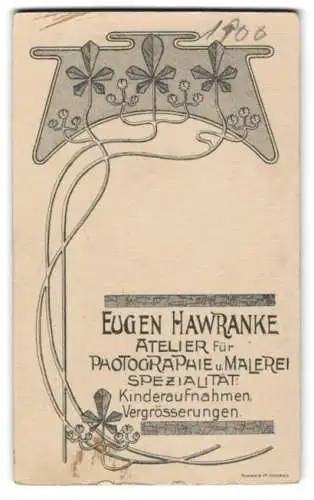 Fotografie Eugen Hawranke, Markneukirchen, Obere Strasse 27, florale Verzierung Kastanien, Rückseitig Knaben Portrait