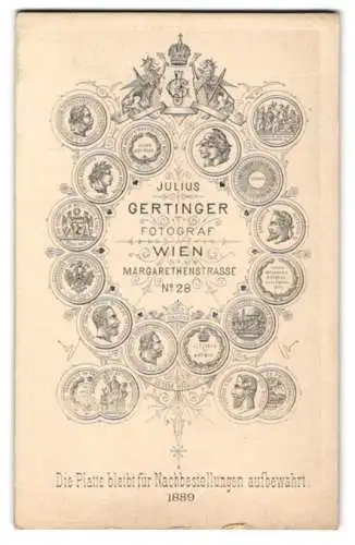 Fotografie Julius Gertinger, Wien, Margarethenstrasse 28, Wappen und Messe-Medaillen, Rückseitig Knaben-Portrait