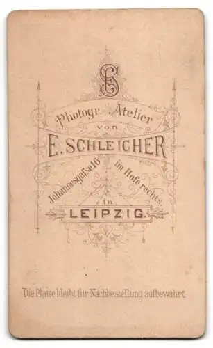 Fotografie E. Schleicher, Leipzig, Johannesgasse 16, Porträt eines jungen Mannes