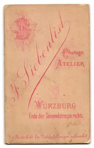 Fotografie F. Siebenlist, Würzburg, Semmelstrasse, Porträt eines jungen Mannes