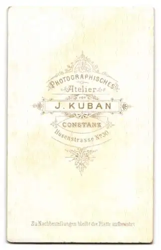 Fotografie J. Kuban, Constanz, Husenstrasse 30, Porträt eines jungen Mannes