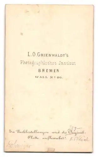 Fotografie L. O. Grienwaldt, Bremen, Wall 86, Porträt eines eleganten Herrn