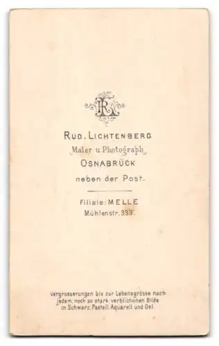 Fotografie Rud. Lichtenberg, Osnabrück, Neben der Post, Porträt eines Kleinkinds