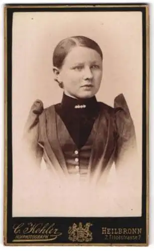 Fotografie C. Kohler, Heilbronn, Titotstrasse 7, Portrait einer jungen Frau