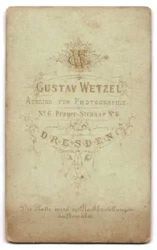 Fotografie Gustav Wetzel, Dresden, Prager Strasse 6, Porträt eines eleganten Herrn