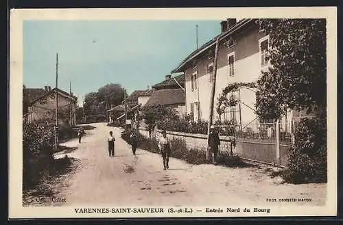 AK Varennes-Saint-Sauveur, Entrée Nord du Bourg