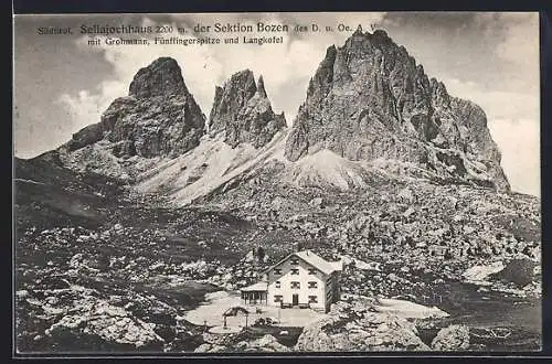 AK Sellajochhaus, Berghütte mit Grohmann, Fünfflingerspitze und Langkofel