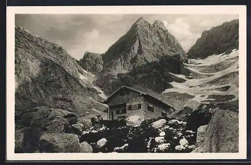 AK Blaueishütte, Berghütte am Hochkaltergletscher