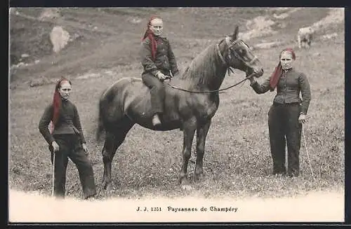 AK Bäuerinnen aus Champéry in Tracht mit Pferd