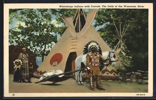 AK Winnebago Indians with Travois, Indianer vom Stamm der Winnebago vor ihrem Tipi