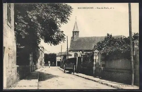 AK Maurecourt, Rue de Paris avec église en arrière-plan