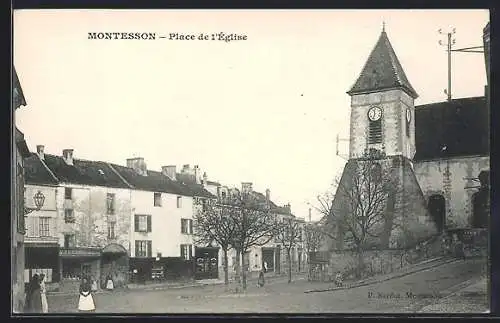 AK Montesson, Place de l`Église et son clocher historique