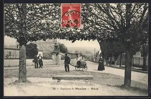 AK Mézy, Scène de rue avec habitants et arbres alignés