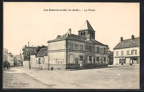 AK Les Essarts-le-Roi, La Place