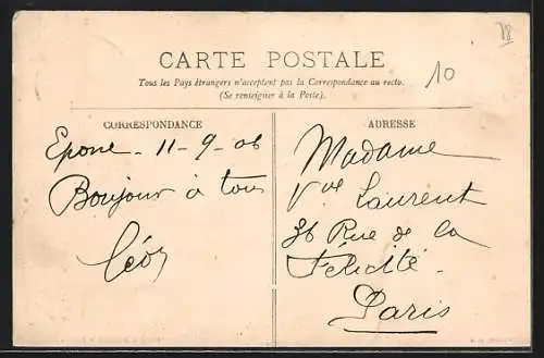 AK Épône, Vue de la Grande Rue avec bâtiments et passants