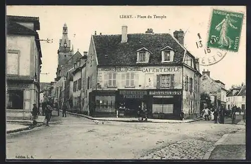 AK Limay, Place du Temple avec le café du Temple et l`église en arrière-plan