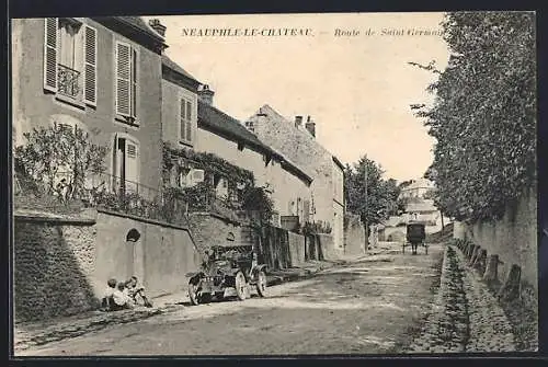 AK Neauphle-le-Château, Route de Saint-Germain avec voiture et charrette