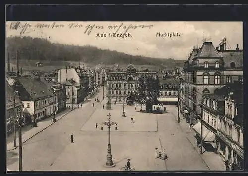 AK Aue i. Erzgeb., Blick auf den Marktplatz