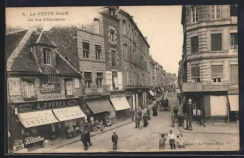 AK La Ferte-Mace, La rue d`Hautvie, Strassenpartie