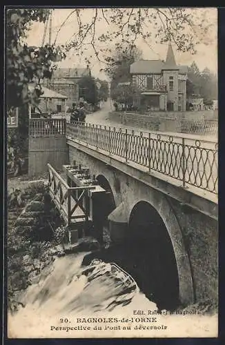 AK Bagnoles-de-l`Orne, Perspective du Pont au déversoir