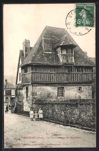 AK Vimoutiers /Orne, Le Vieux Couvent des Bénédictins