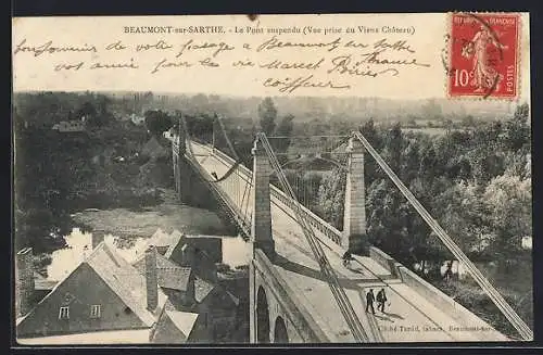 AK Beaumont-sur-Sarthe, Le Pont suspendue, Vue prise du Vieux Château