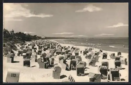 AK Binz /Rügen, Strand mit Strandkörben