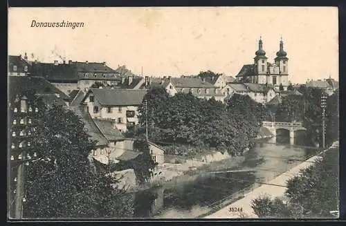 AK Donaueschingen, Teilansicht mit Brücke und Kirche