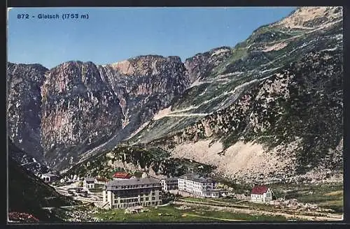 AK Gletsch, Ortsansicht mit Gebirgspanorama