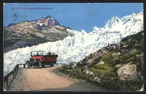 AK Furkastrasse, Auto auf der Strasse mit dem Rhonegletscher