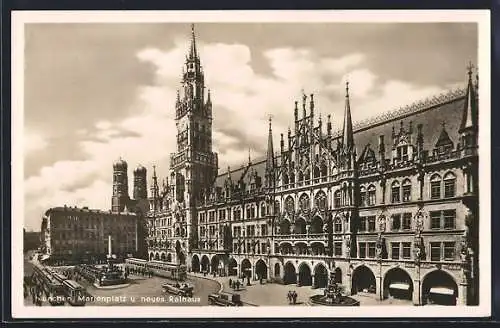 AK München-Au, Marienplatz mit neuem Rathaus und Strassenbahnen