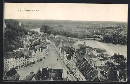 AK Landsberg / Lech, Blick auf eine Strasse und den Lech