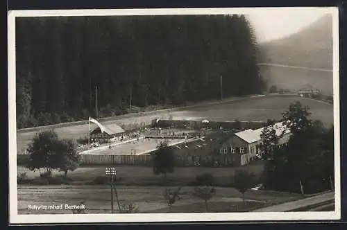 AK Berneck / Württ., Schwimmbad K. Kühnle, Waldhorn, Ansicht aus der Vogelschau