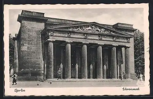 AK Berlin, Blick auf das Ehrenmal Unter den Linden