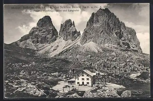 AK Sellajochhaus, Berghütte mit Grohmann, Fünfflingerspitze und Langkofel