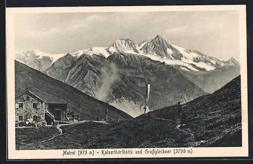 AK Kalserthörlhütte, Blick an der Berghütte vorbei zum Grossglockner